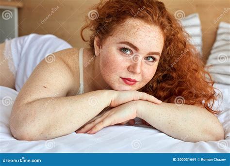 bbw redhead nude|Hot Chubby Redhead Nude Porn Pics